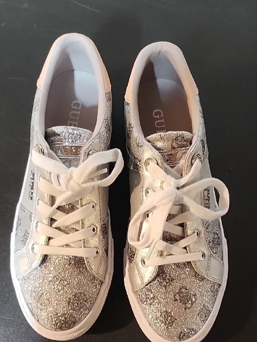 Guess Lovin3 Women’s Silver Glitter Low-Top Sneakers